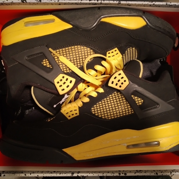 Thunder 4s men size 12 - Picture 7 of 7